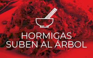 hormigas suben al árbol